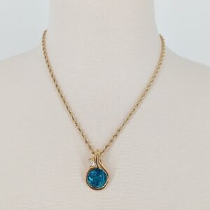 Kenneth J. Lane Blue And Gold Tone Pendant On American Showcase Necklace